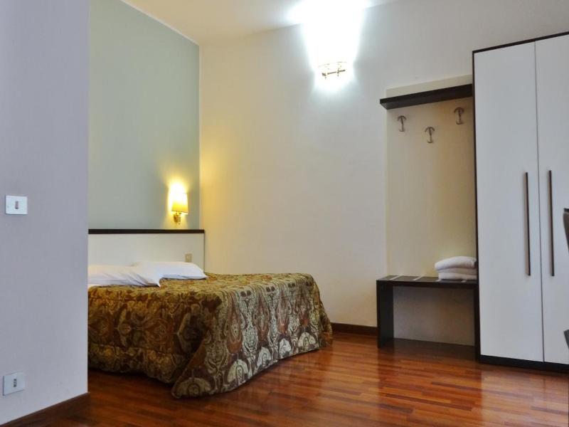 Lux Hotel Durante image