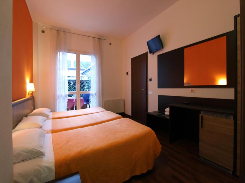 Lux Hotel Durante image