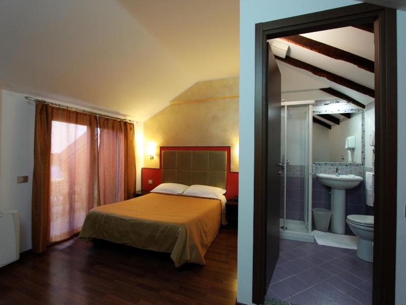 Lux Hotel Durante image