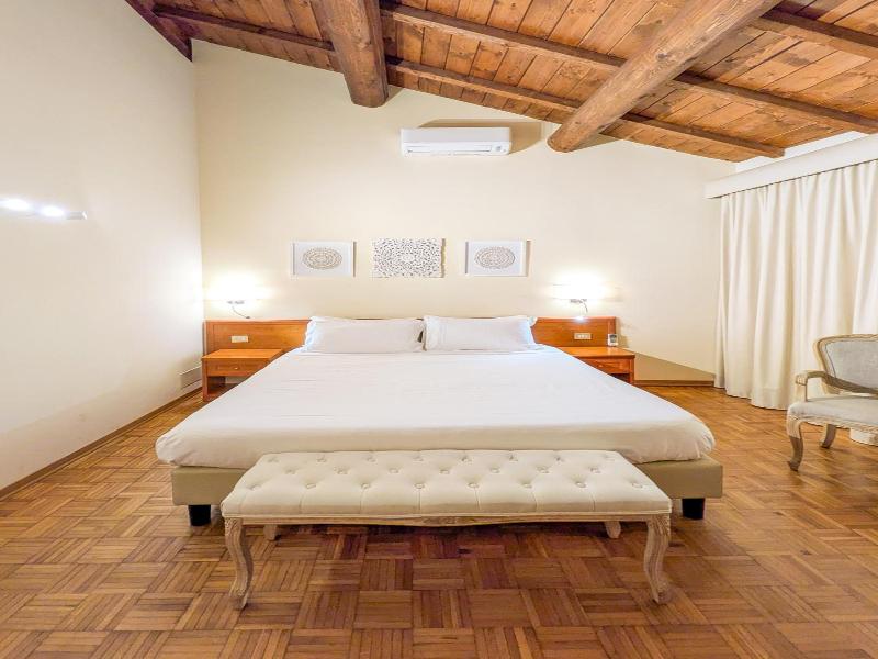 Hotel Lauri image