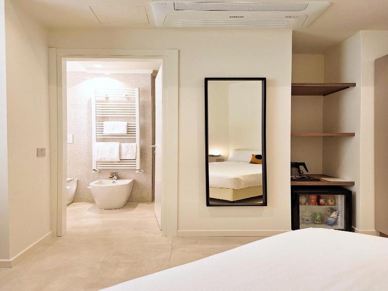 Hotel Lauri image