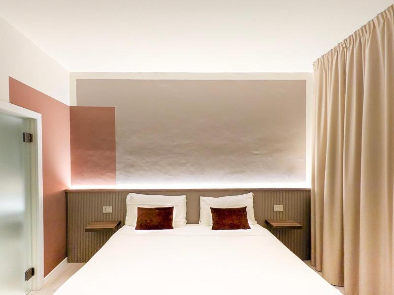 Hotel Lauri image