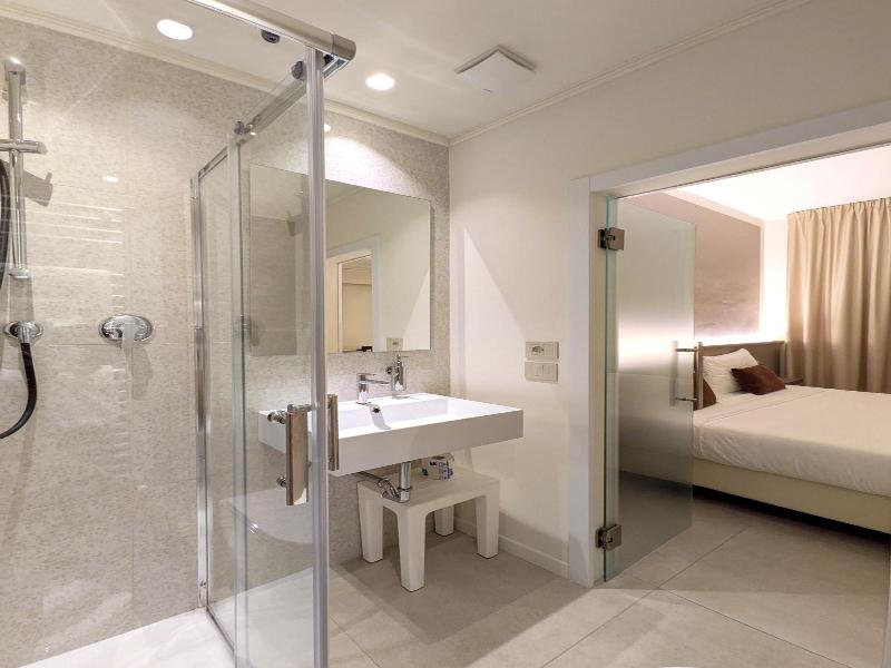 Hotel Lauri image