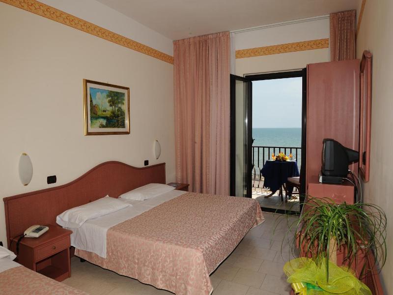 Hotel Panorama Del Golfo image