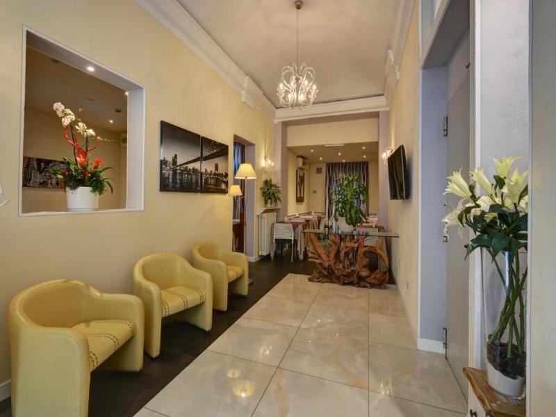 Hotel Universo image