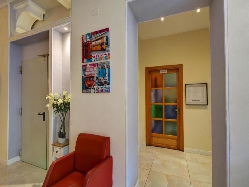 Hotel Universo image