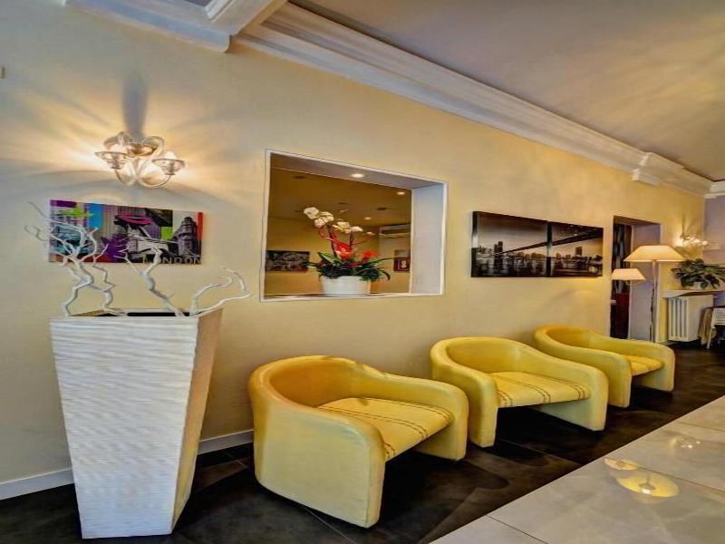 Hotel Universo image