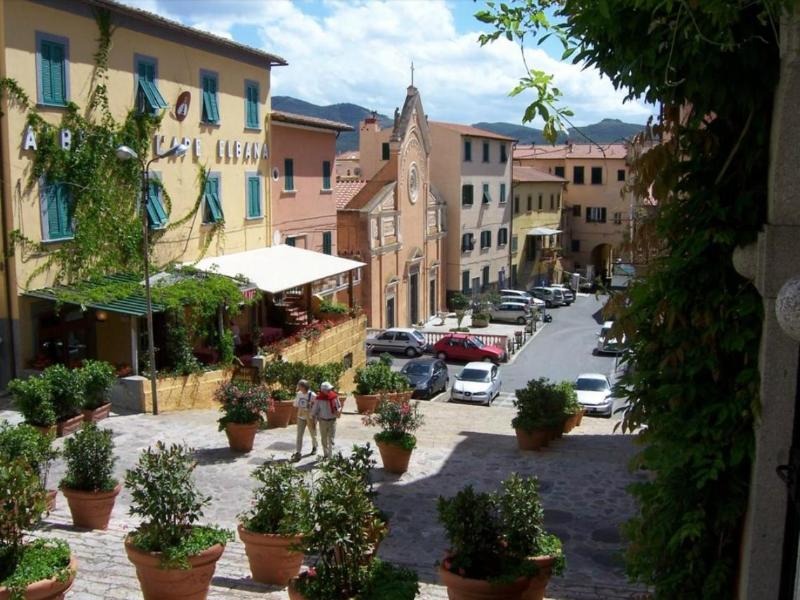 Albergo Ape Elbana image