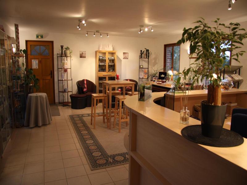Hôtel Les Charmilles De Mormal image