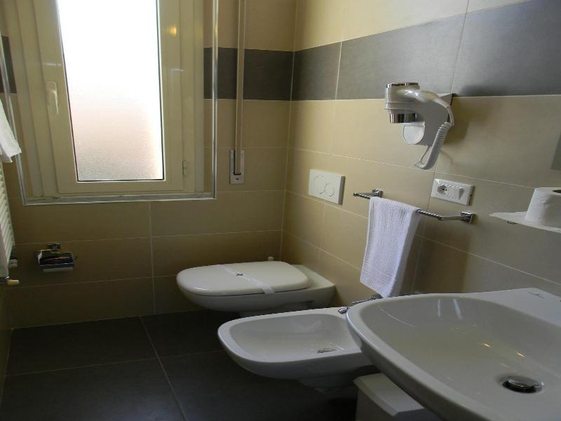 Hotel Parma Mare image