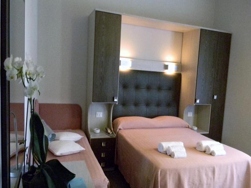 Hotel Parma Mare image