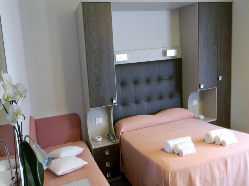 Hotel Parma Mare image