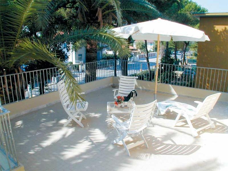 Hotel Parma Mare image