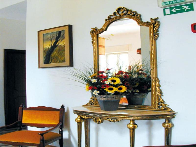 Hotel Parma Mare image