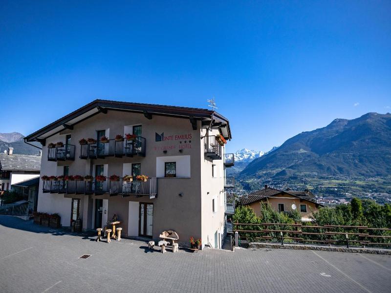 Monte Emilius image