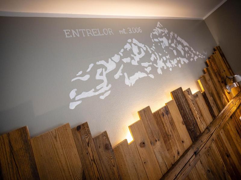 Monte Emilius image