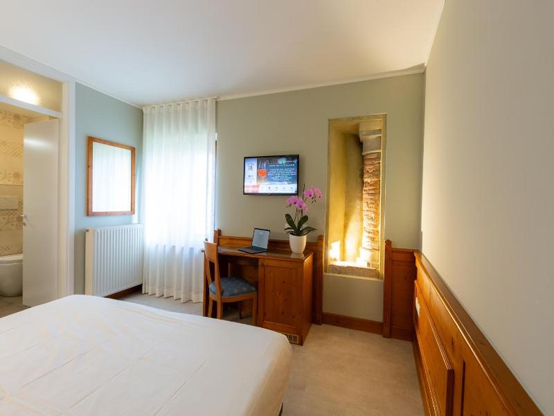 Hotel Locanda Al Pomo D'oro image