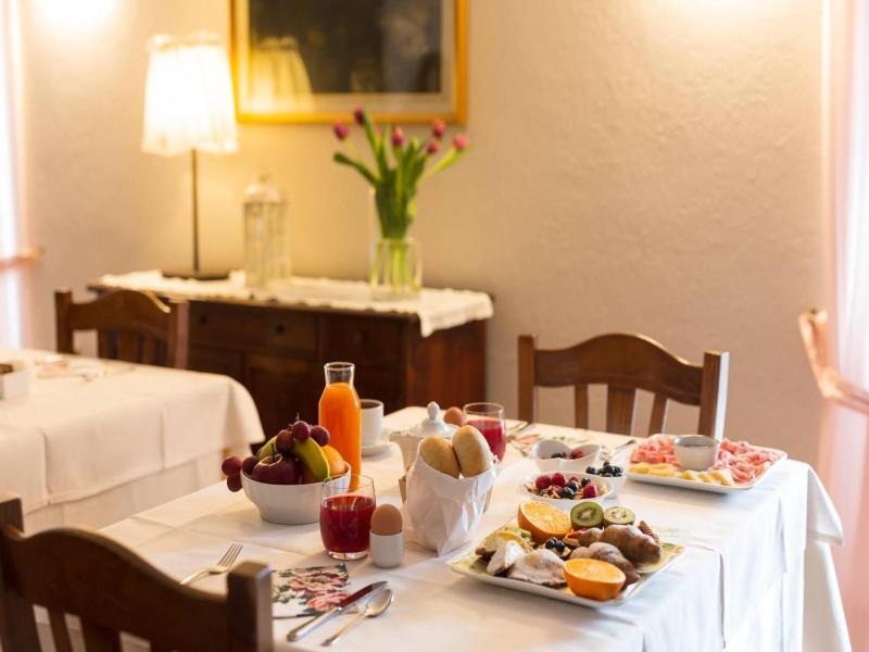 Hotel Locanda Al Pomo D'oro image