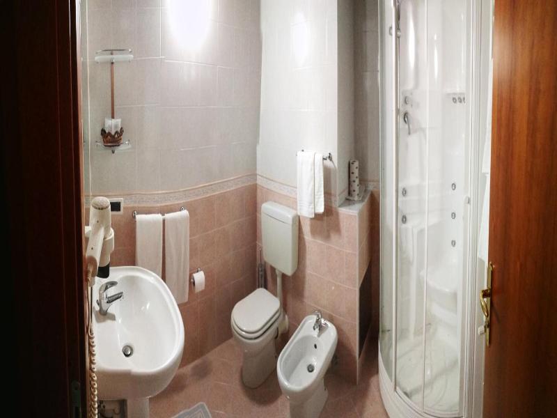 Hotel Willy image