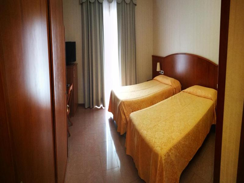 Hotel Willy image