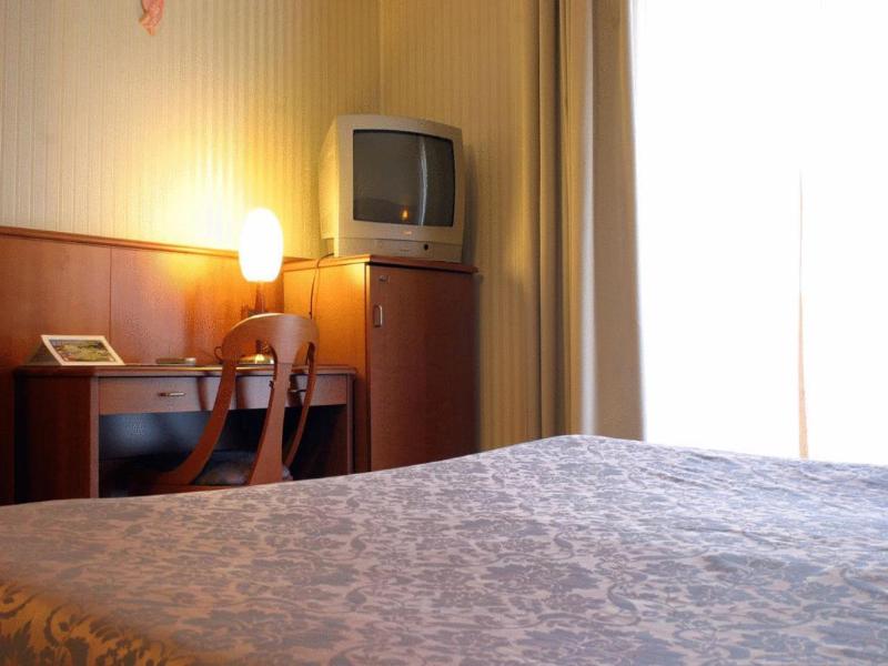 Hotel Willy image
