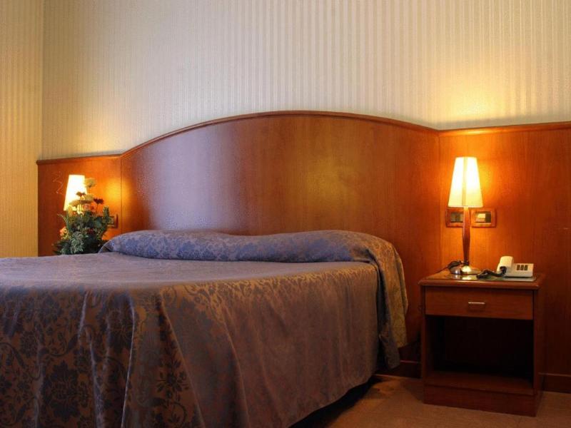 Hotel Willy image