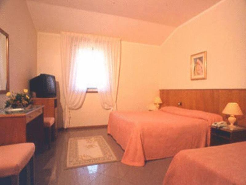 Hotel Willy image