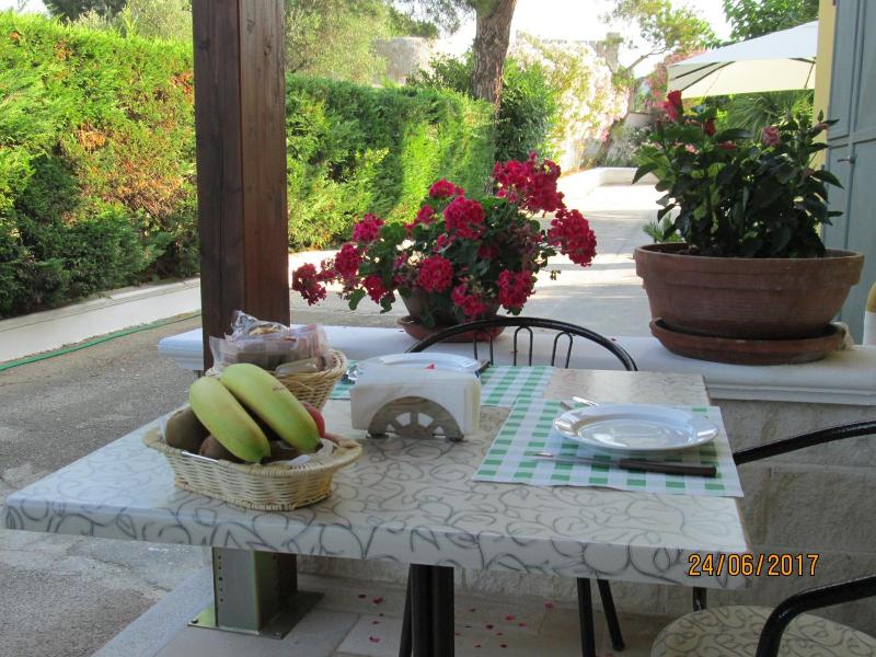Hotel Tropical image
