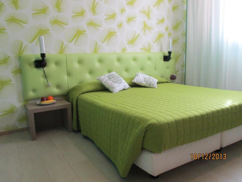 Hotel Tropical image