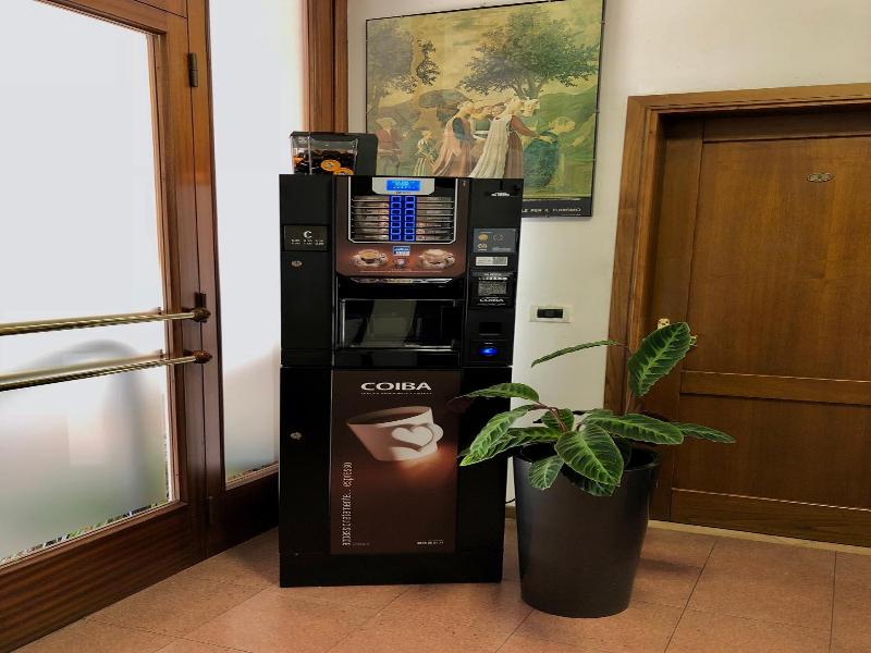 Hotel La Toscana image