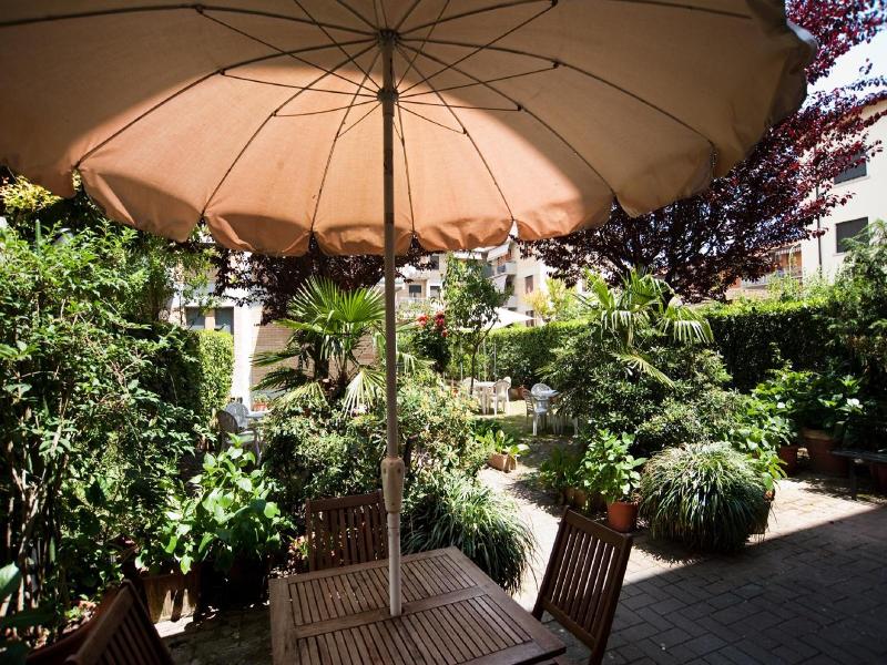 Hotel La Toscana image