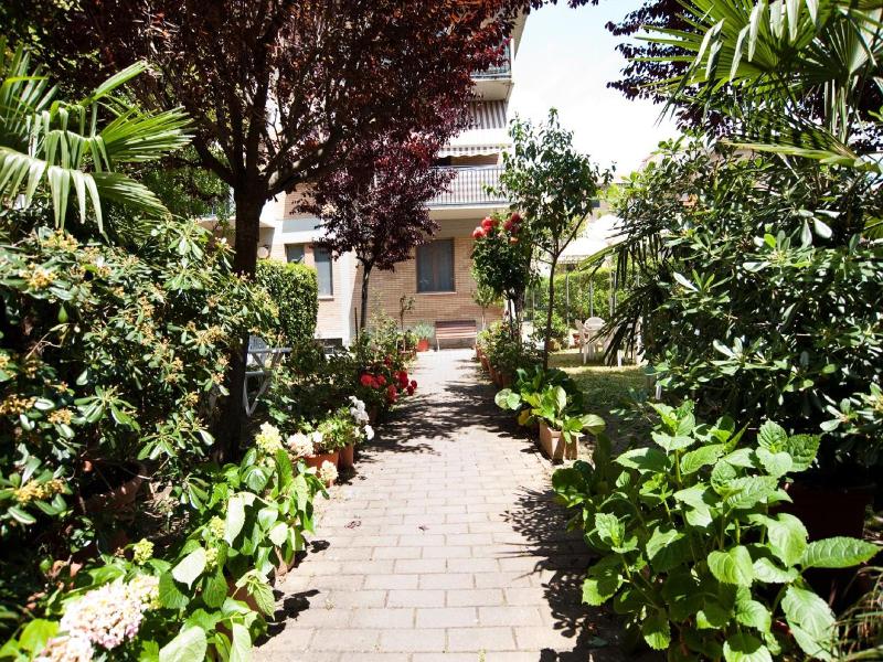 Hotel La Toscana image