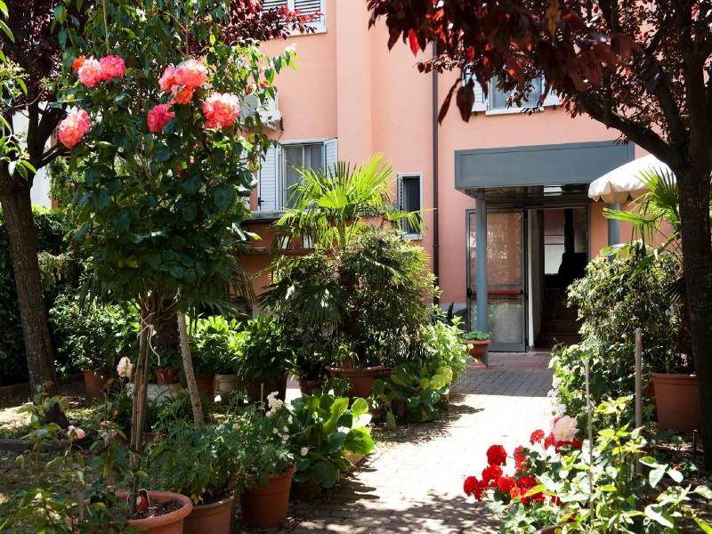Hotel La Toscana image