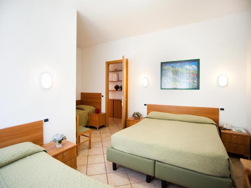Hotel La Toscana image