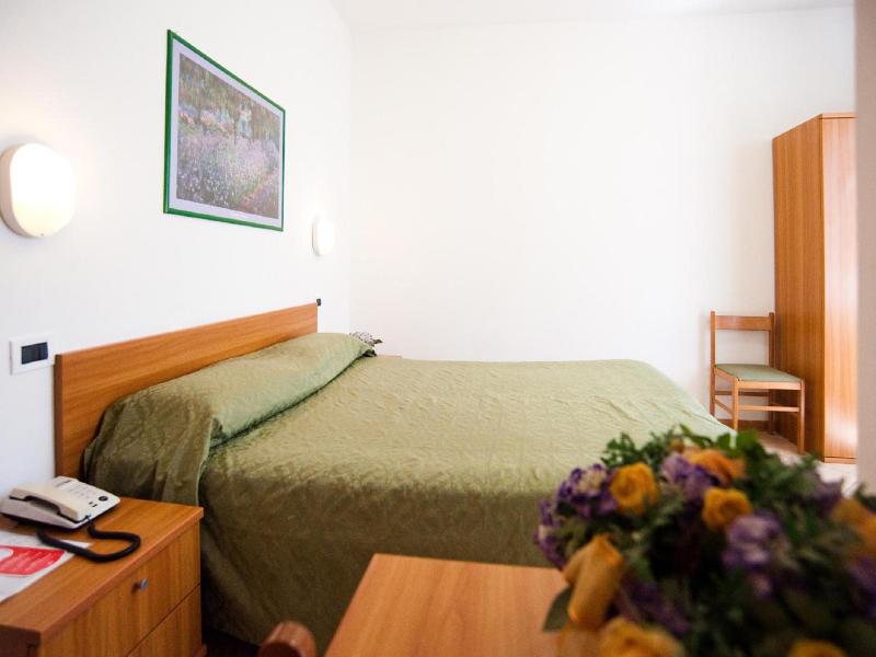 Hotel La Toscana image