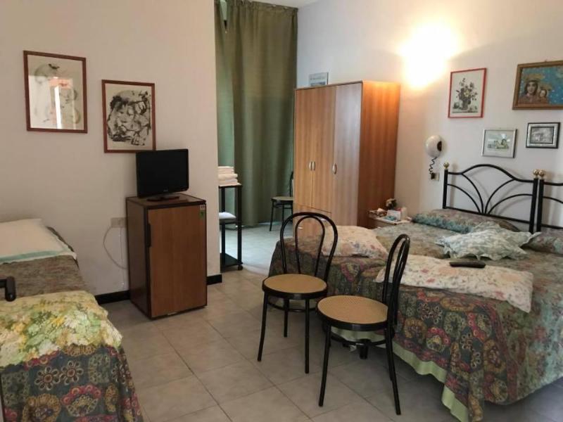 Hotel Ebe image