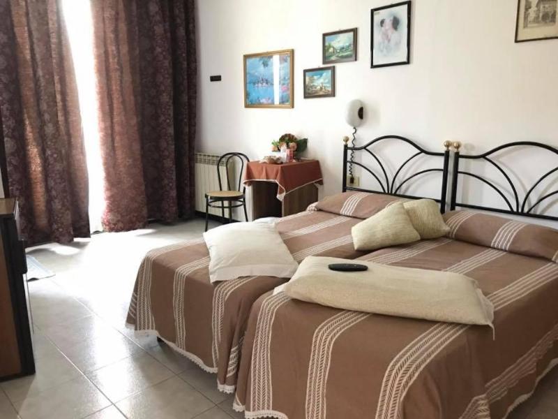 Hotel Ebe image