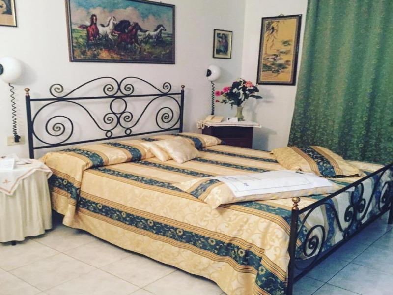 Hotel Ebe image