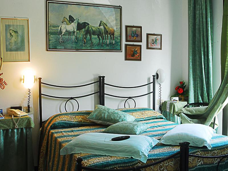 Hotel Ebe image