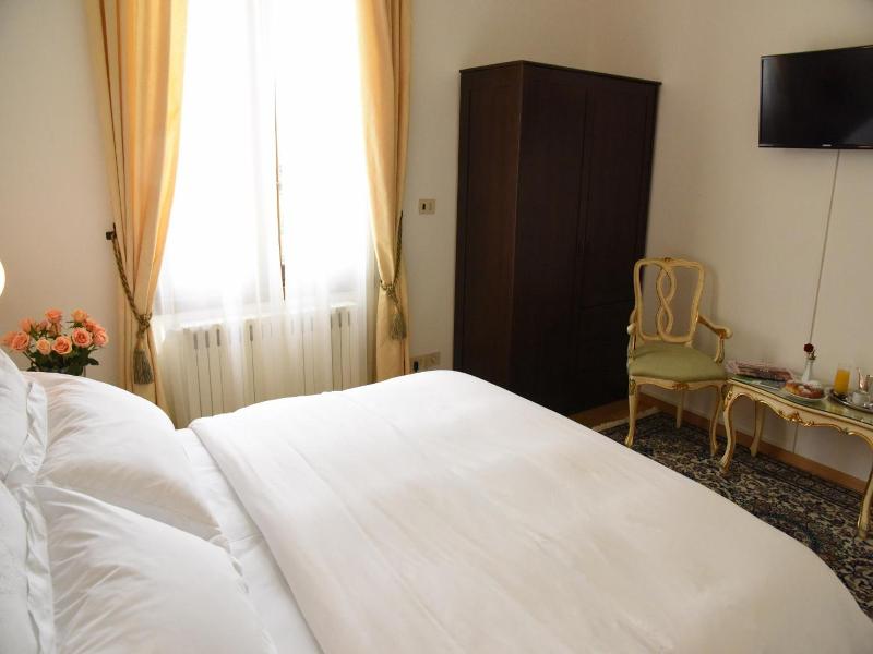 Hotel Livio image