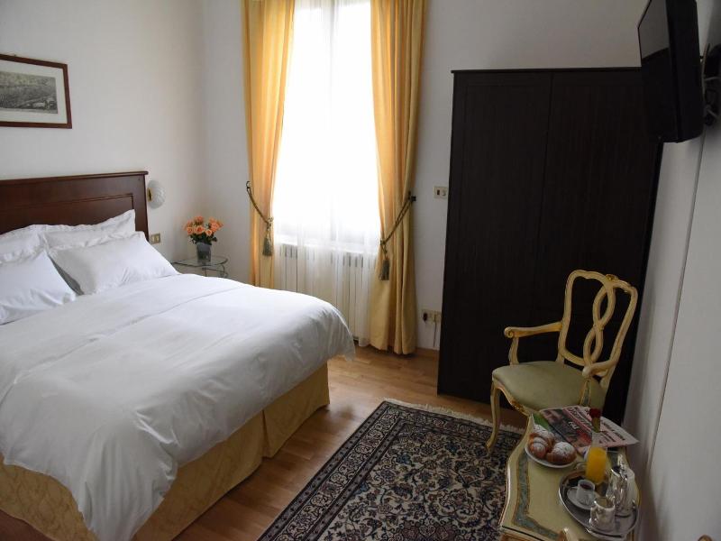 Hotel Livio image