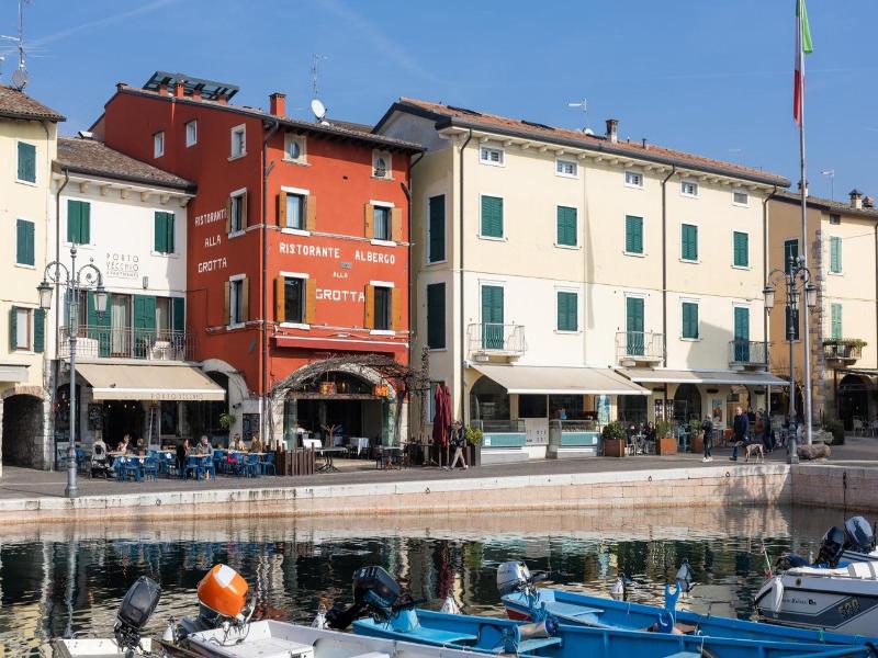 Hotel Alla Grotta image