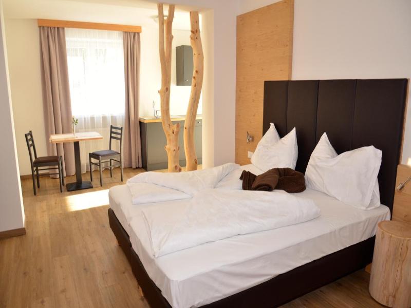 Guesthouse Dolomiten image