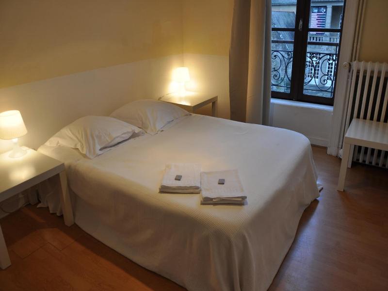 Cafe Hotel Du Theatre image