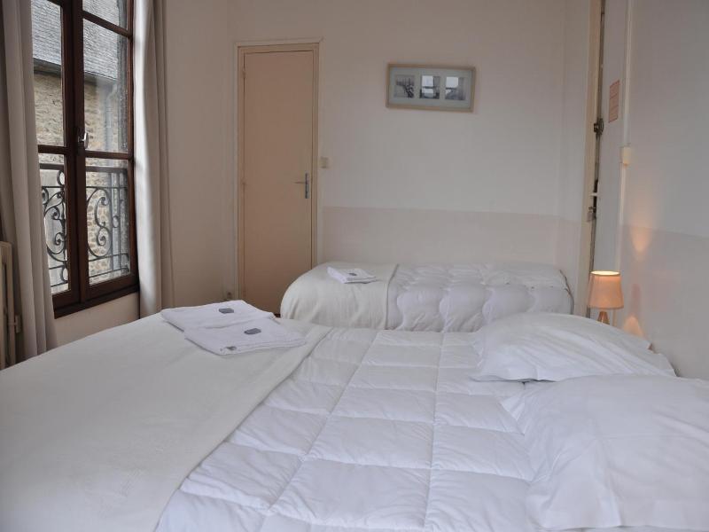Cafe Hotel Du Theatre image
