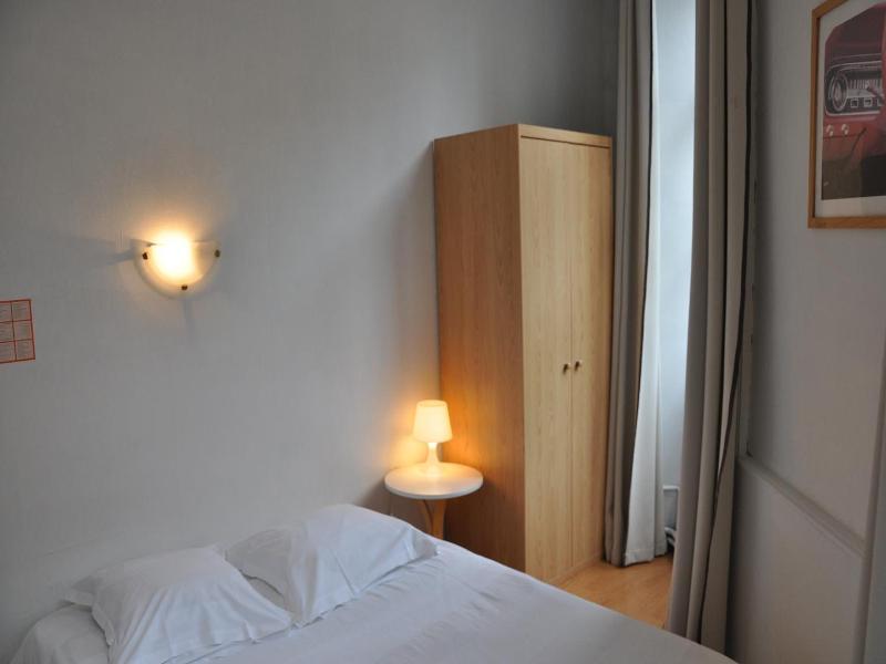 Cafe Hotel Du Theatre image