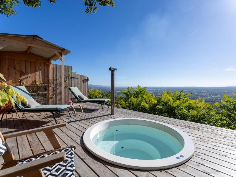 Lodge-bélvédere Sur Les Hauteurs De Vichy image