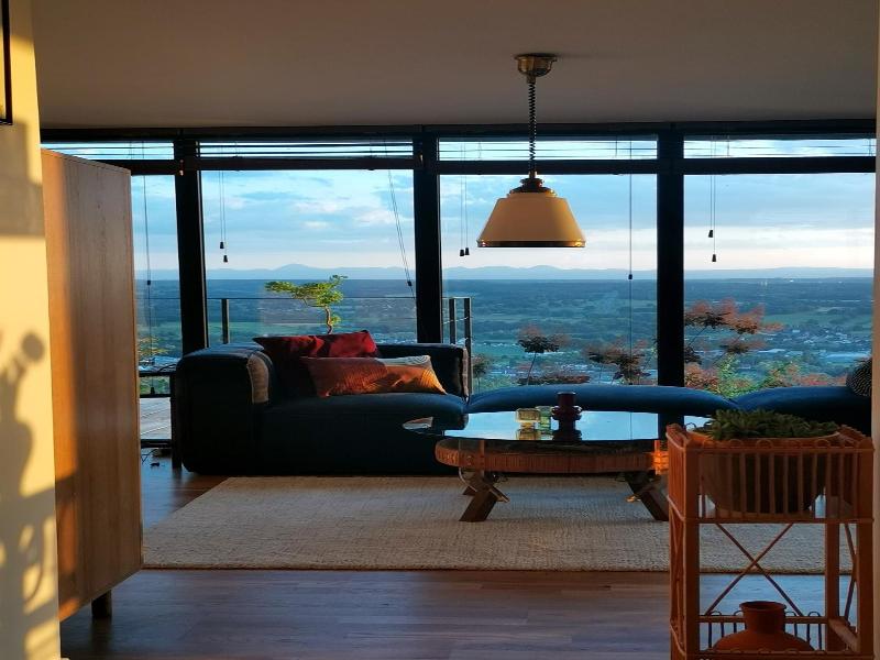 Lodge-bélvédere Sur Les Hauteurs De Vichy image