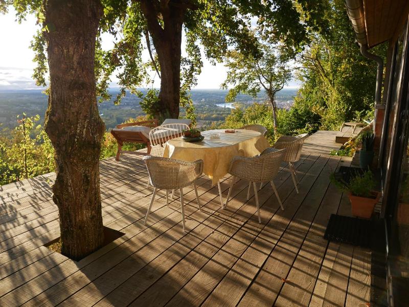 Lodge-bélvédere Sur Les Hauteurs De Vichy image