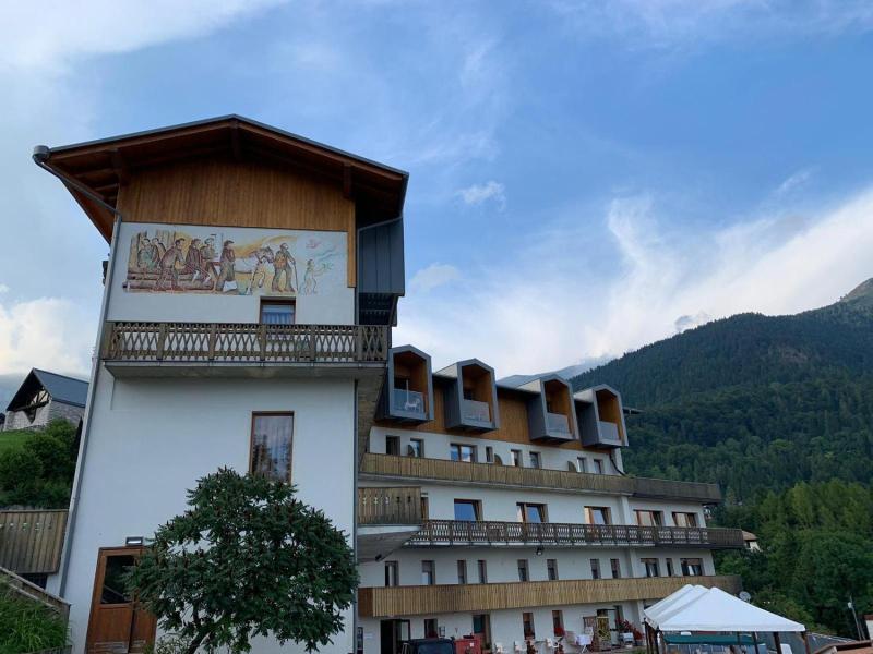 Albergo Croce D'aune image